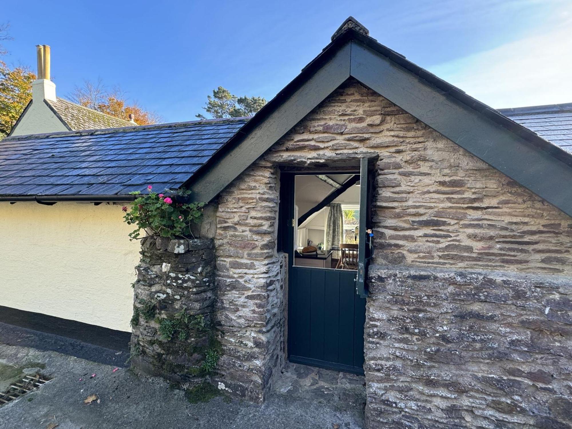 Greenswood Cottage - Cosy Cottage, Rural Location, Beautiful Landscaped Gardens With Pond And Lake Dartmouth Exterior photo