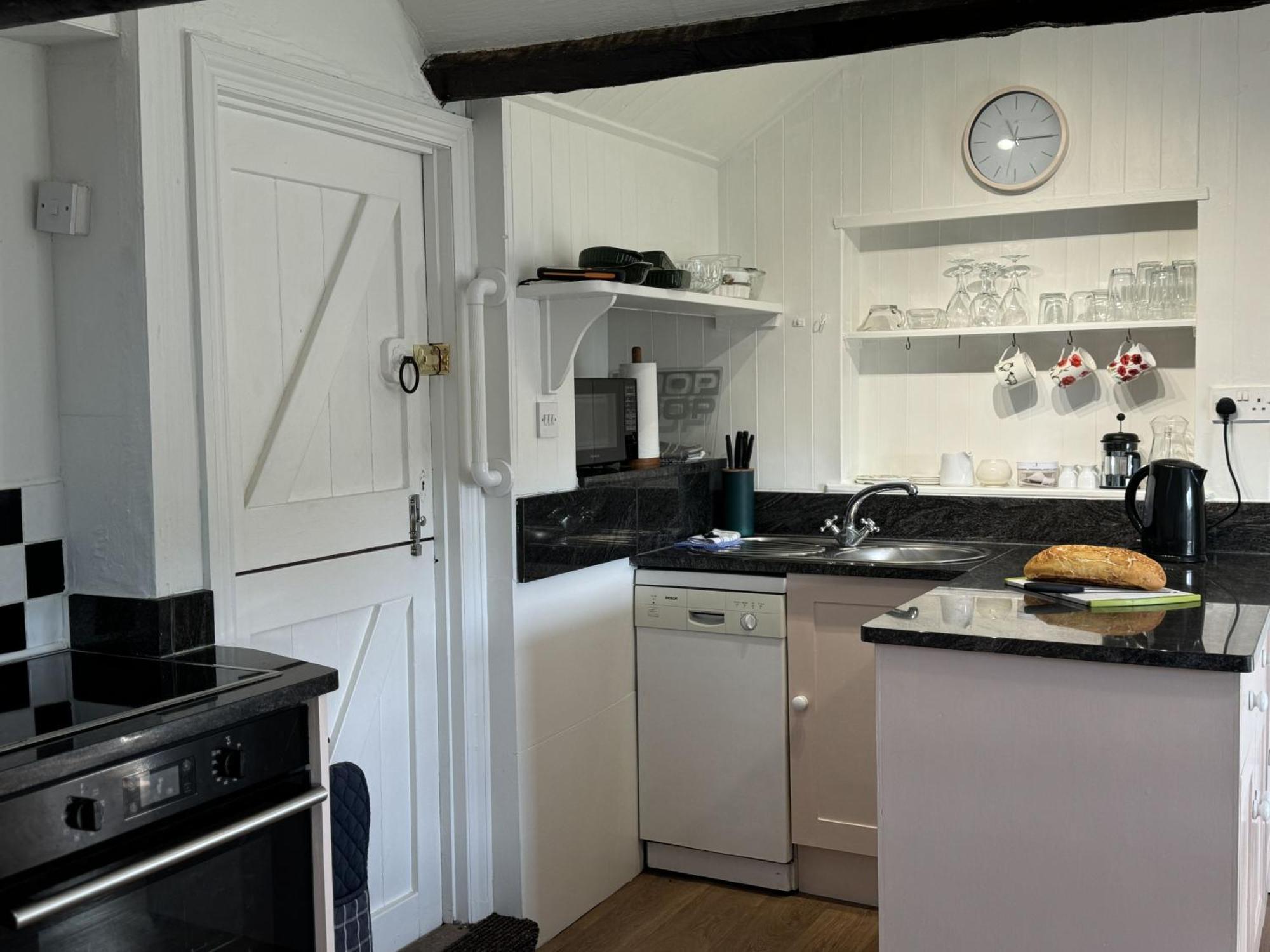 Greenswood Cottage - Cosy Cottage, Rural Location, Beautiful Landscaped Gardens With Pond And Lake Dartmouth Exterior photo